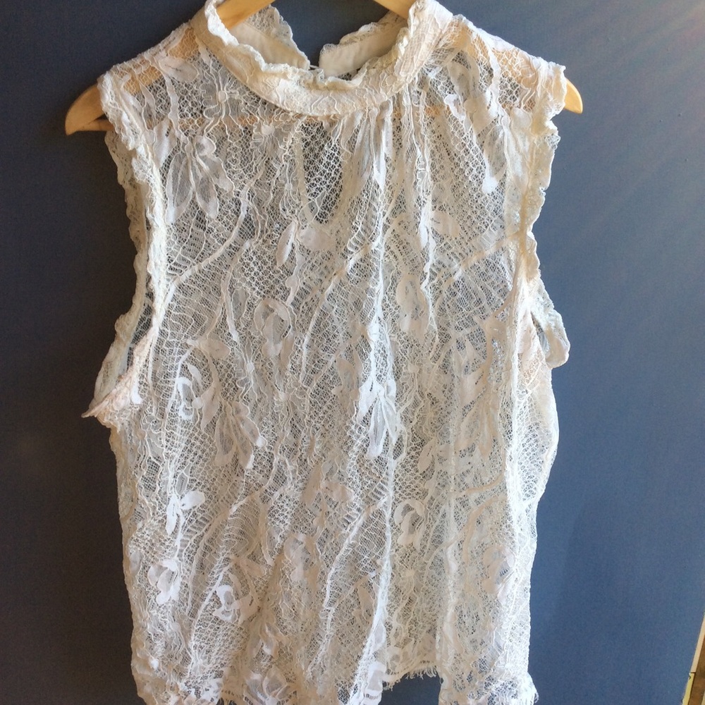 2x Ivory Lace Top